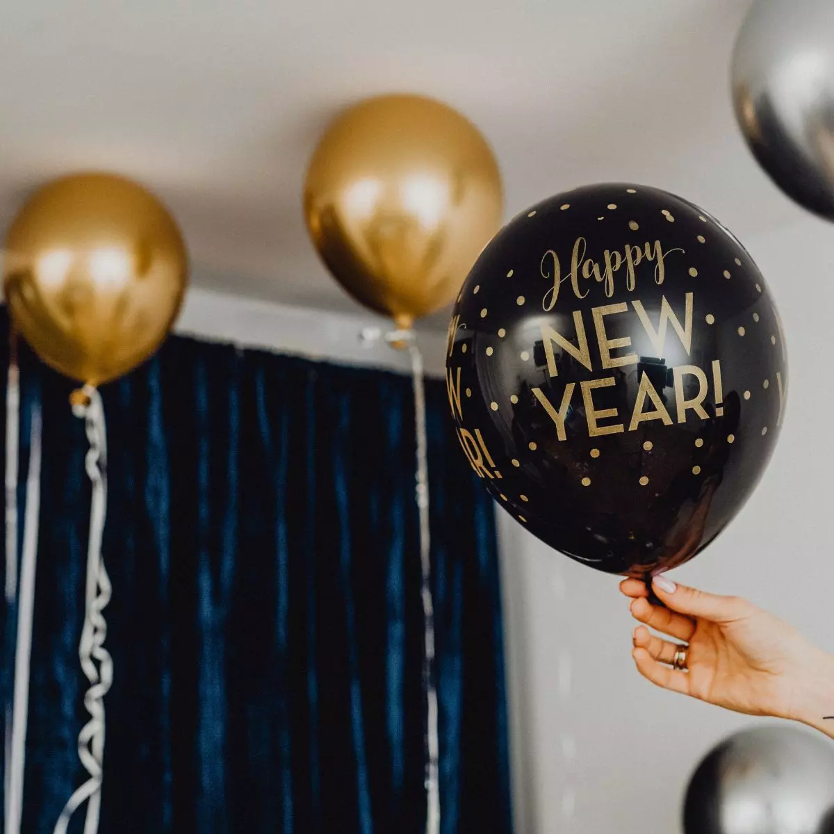 1. Hiasan Balloons dan Banner